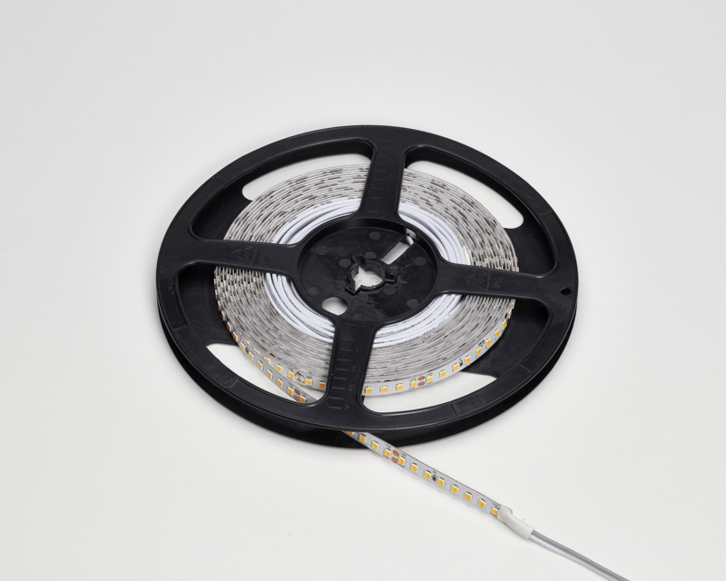 saas instrumentti Led strip 4k ip20 24v 18w/m 2500lm/m