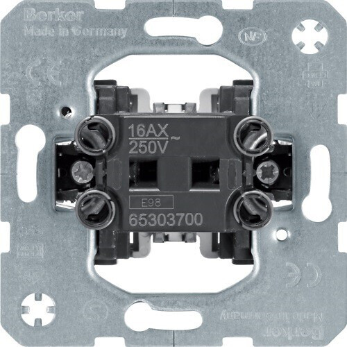 KYTKIN HAGER 7/16A/250V UJ 0X