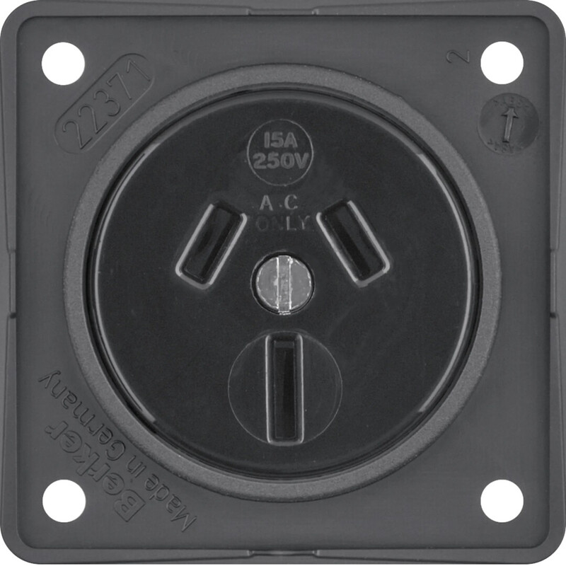 hager Pistorasia hager 2n+pe/15a/250v austr. ur ant