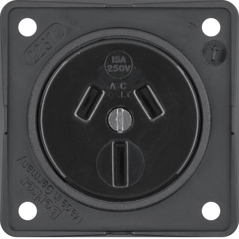 hager Pistorasia hager 2n+pe/15a/250v austr. ur mus