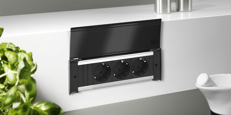bachmann Socket-outlet panel kapsa s  3 x socket-outlet