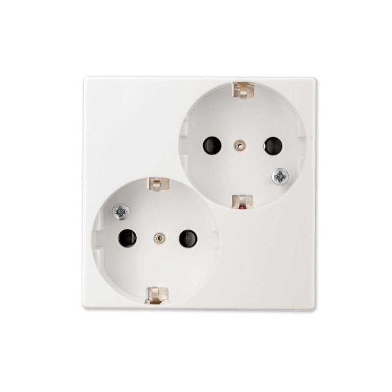 ensto Pistorasia ensto intro 2s/16a/ip21 ukj val 100 kpl