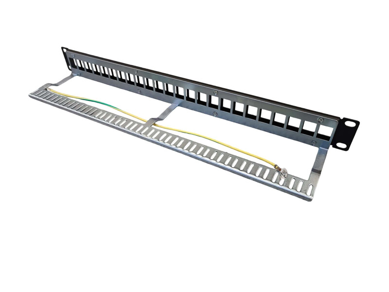 laatuantenni Paneeli-kupari-laatuantenni cat paneeli 24xrj45, 19in, 1u