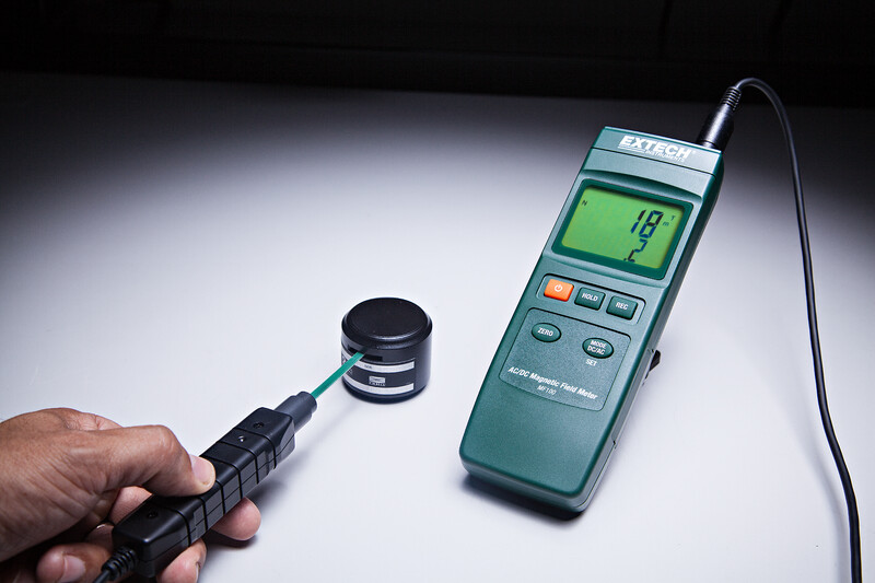 extech Ac/dc magnetic field meter mf100