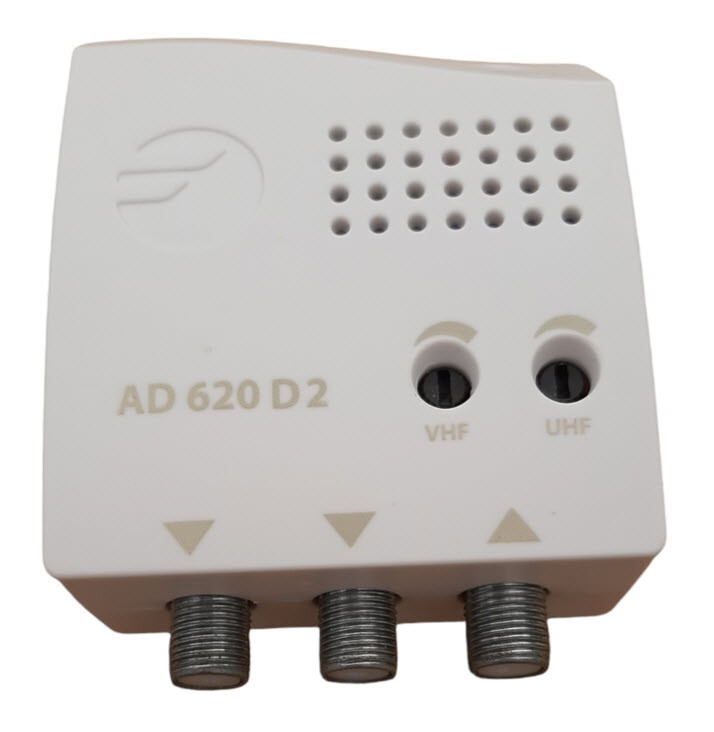 FÖRSTÄRKARE FÖR SMÅHUS LA-ANT VHF/UHF, 20/22 DB, 1 IN, 2 OUT