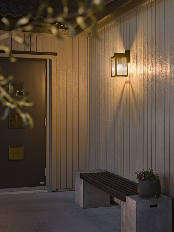 konstsmide Outdoors wall luminaire carpi 7352-751 ip44 e27 bl