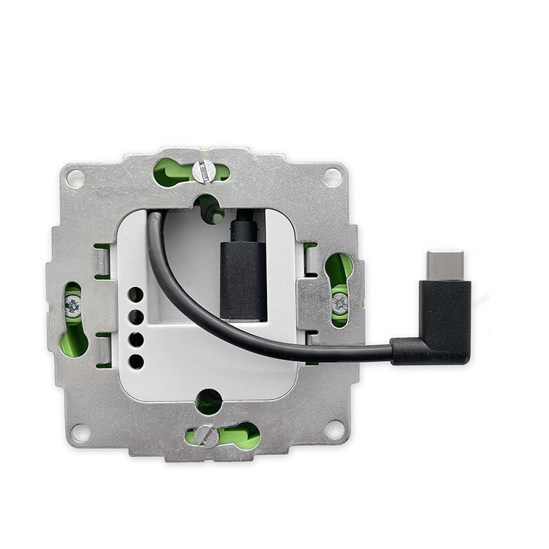 VIRTALÄHDE SCHARGE UPPOAS. 230V, 20W, USB-C