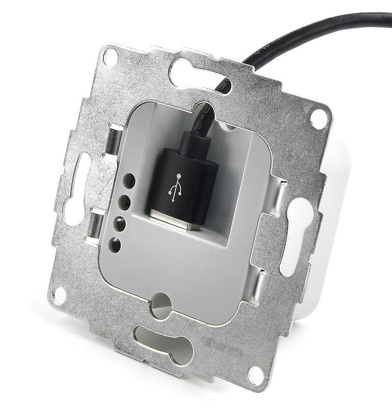 finnsat Virtalähde scharge uppoas. 230v, 12w, lightning