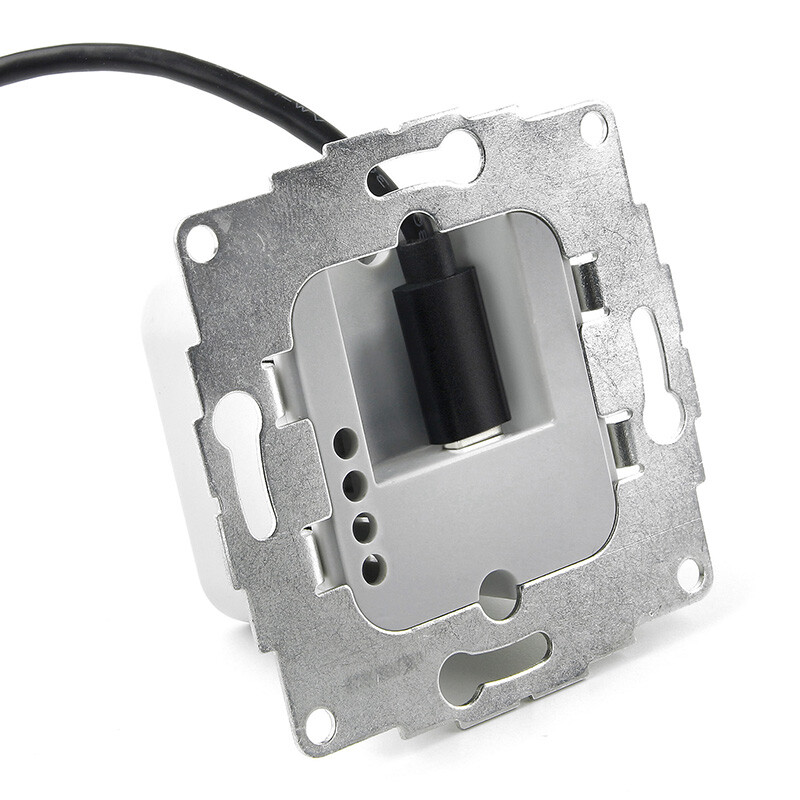 finnsat Virtalähde scharge uppoas. 230v, 20w, usb-c