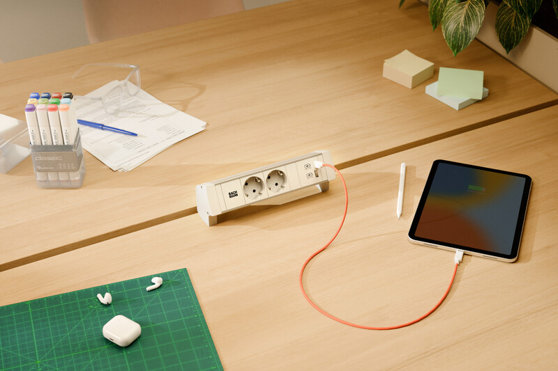 bachmann Socket outlet w usb desk style 2 x so usb a c