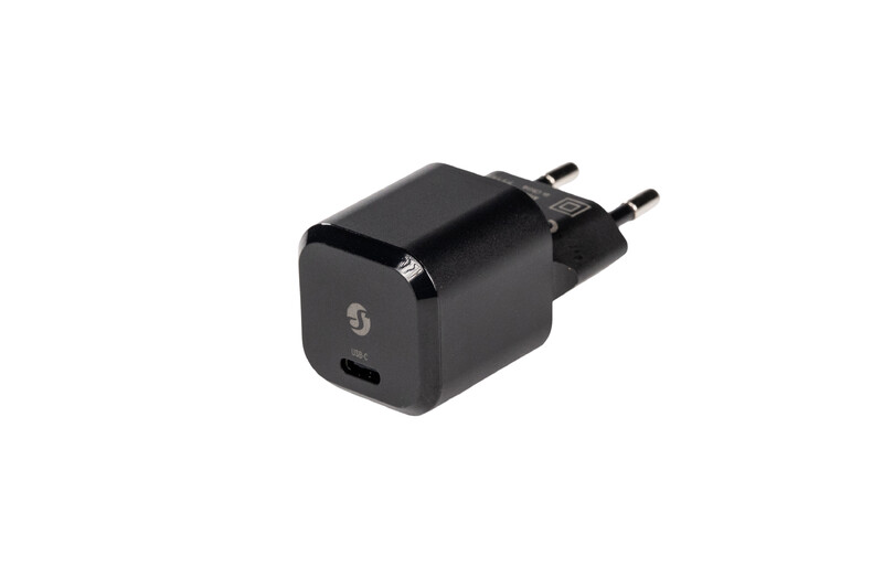 LATURI  SHELLY USB-C, 30W, 1 PORTTI MUSTA