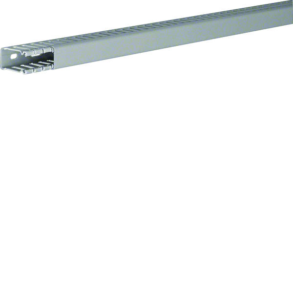 Slisset Ledningskanal 32x18mm 2m