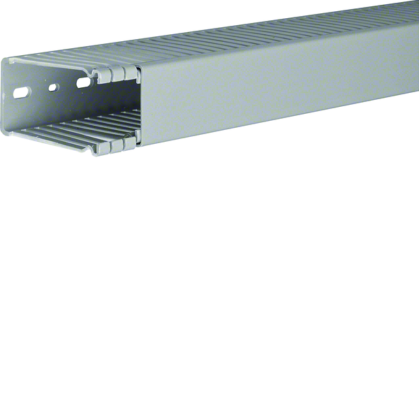 Slisset Ledningskanal 85x47mm 2m
