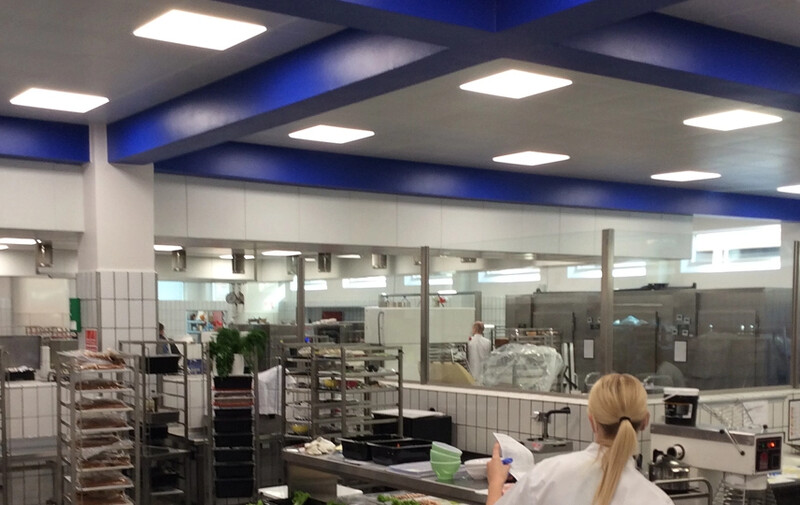 sg armaturen Modular luminaire sense ip65 eco 600x600 4k wh