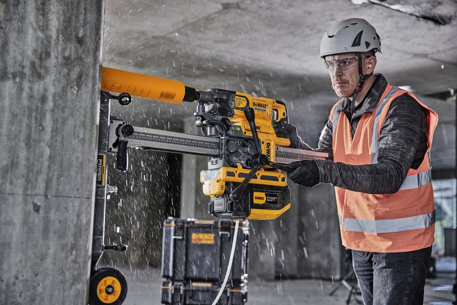 dewalt Diamond drill dewalt dcd150x2 54v 162mm 2x9ah kitbox