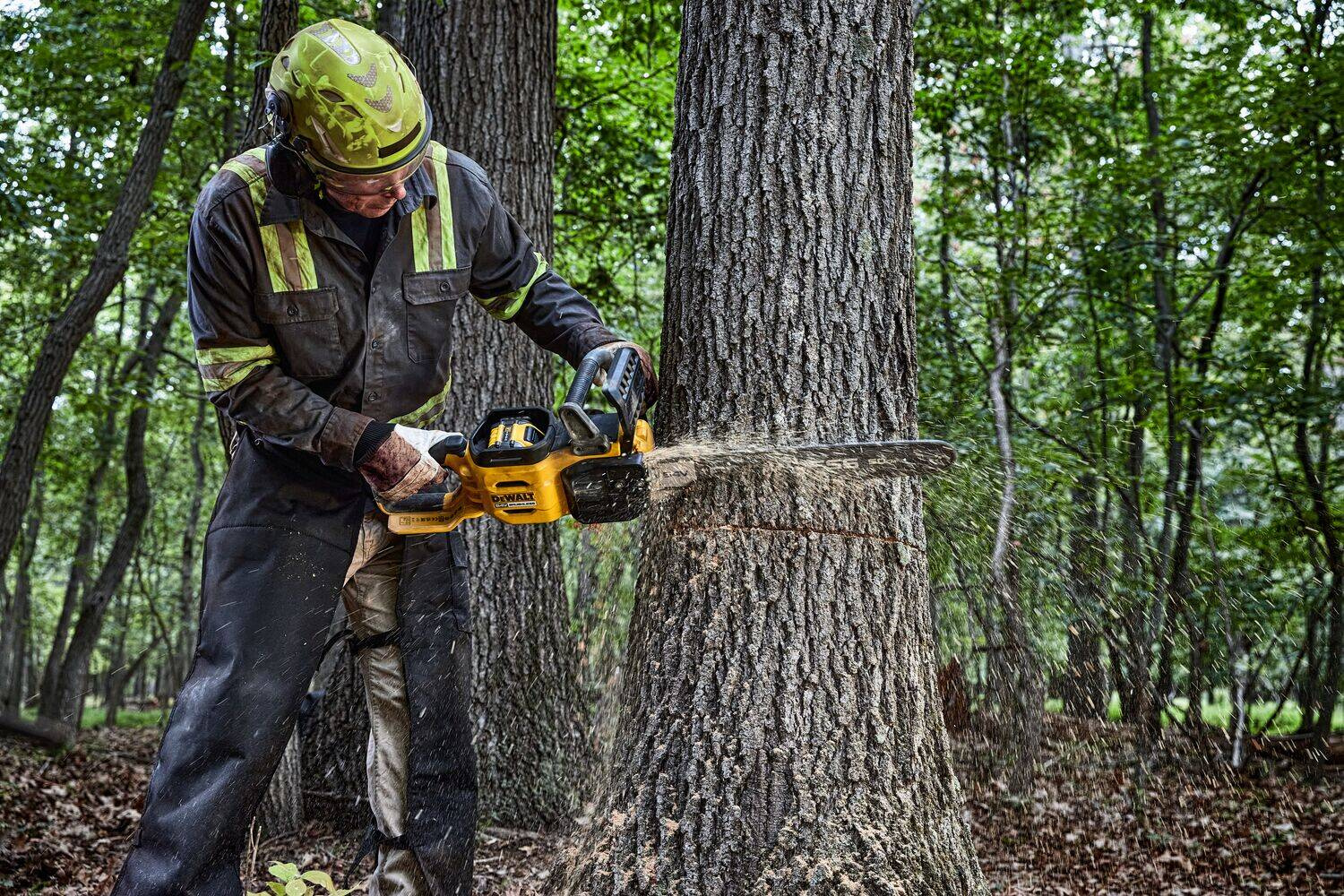 dewalt High powered chainsaw dewalt dcmcs575n 54v 50cm bare