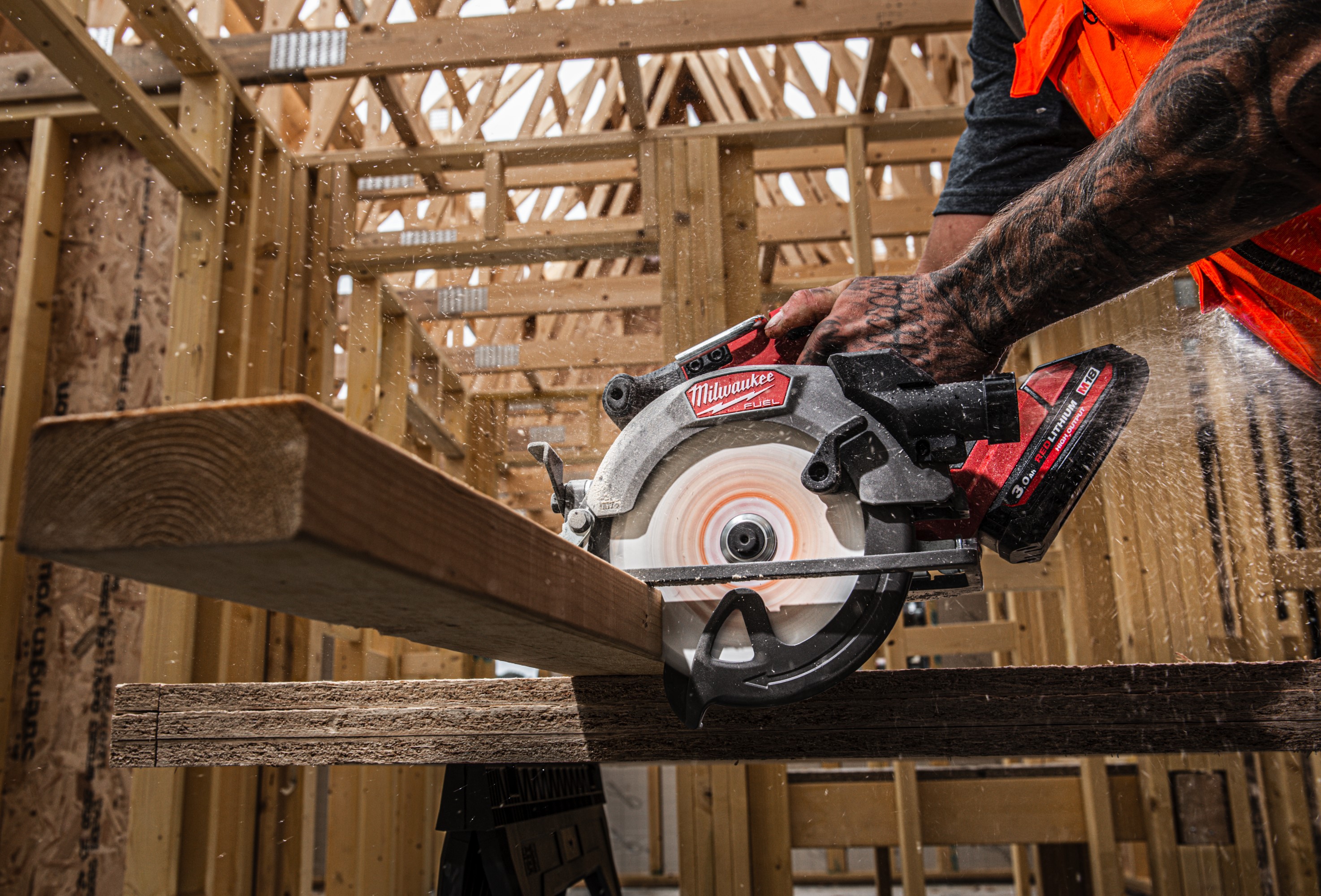 milwaukee Circular saw milwaukee m18 fcs552-302x