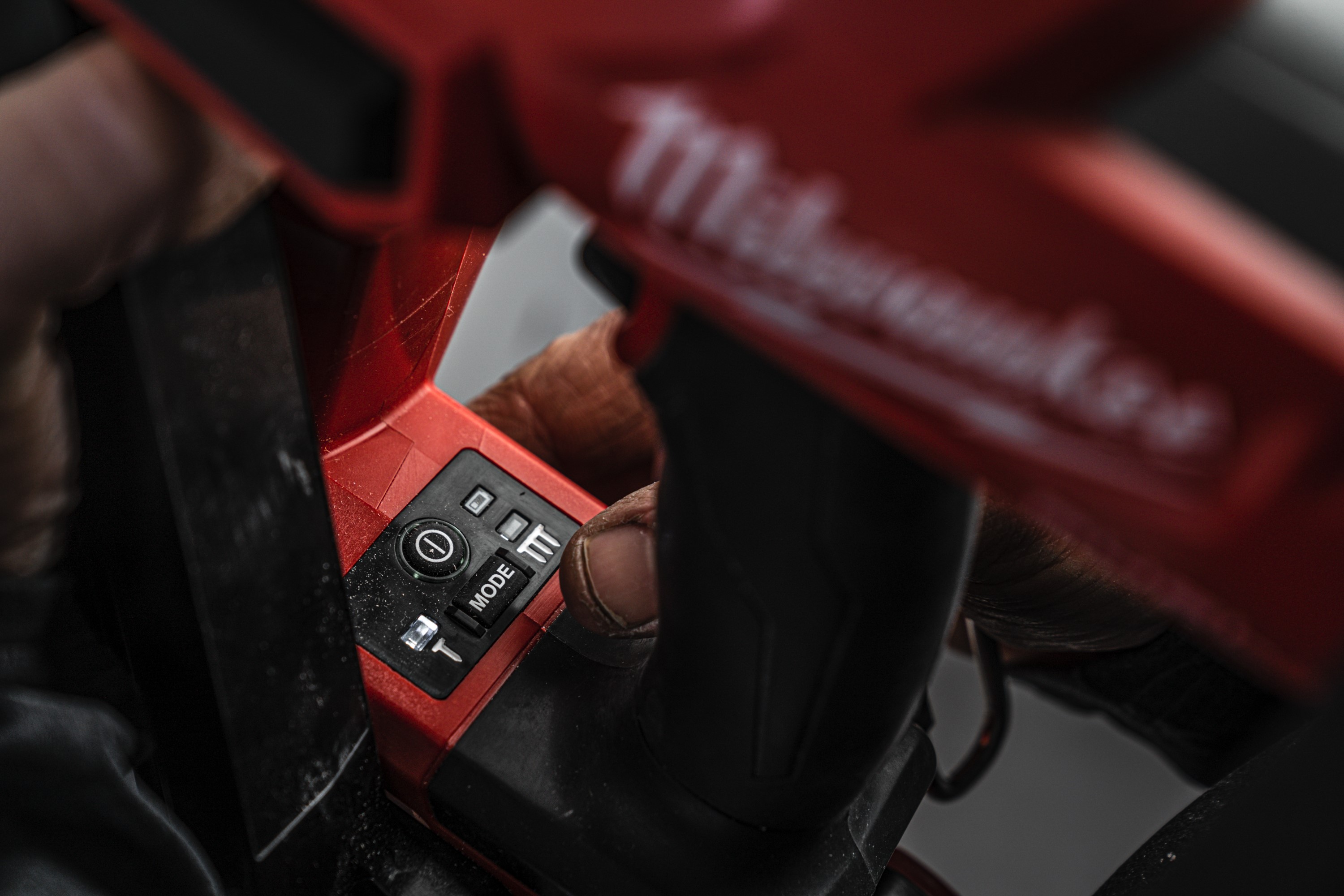 milwaukee Nailer milwaukee m18 fn16ga-0