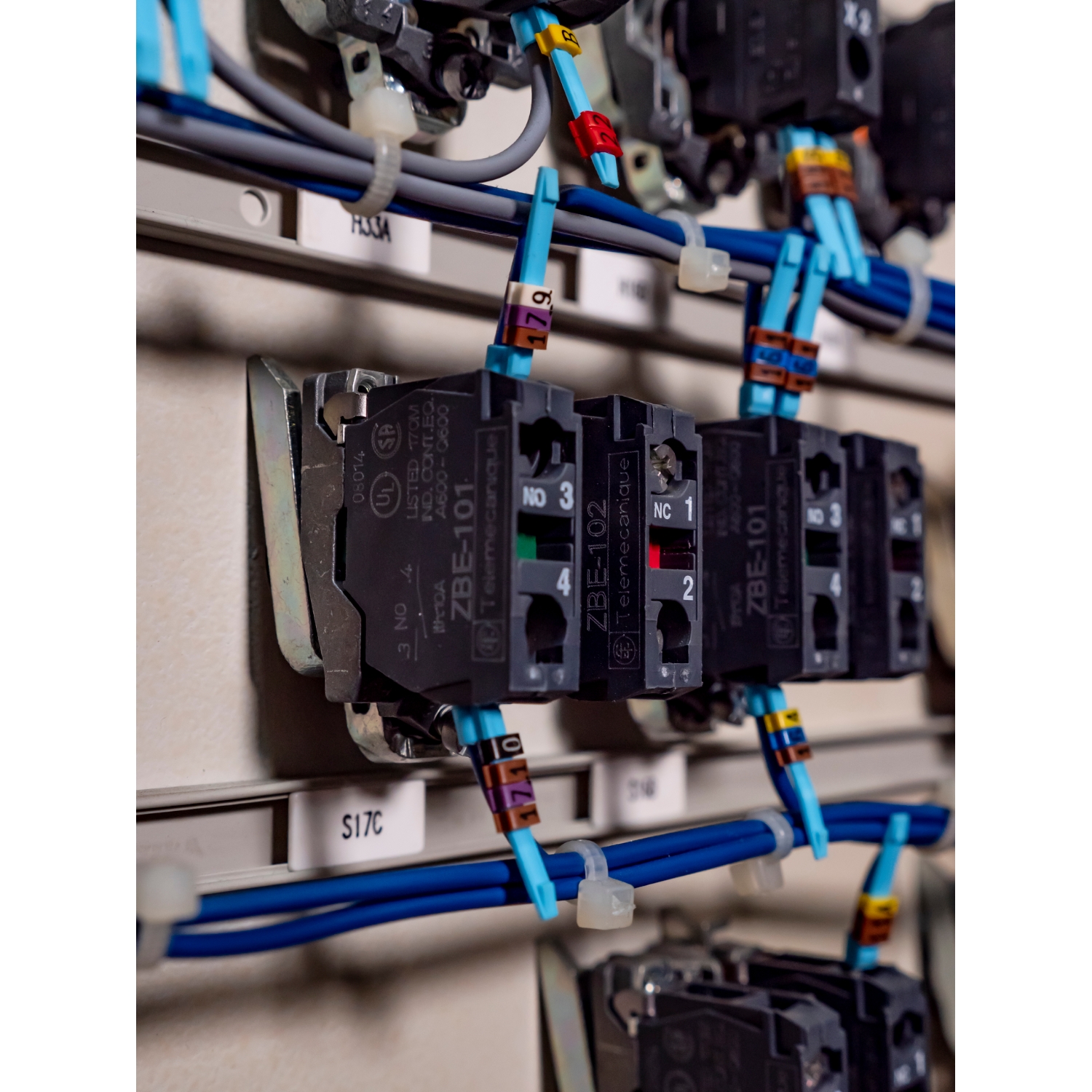 schneider electric Kontaktblock 1br bladfjäder