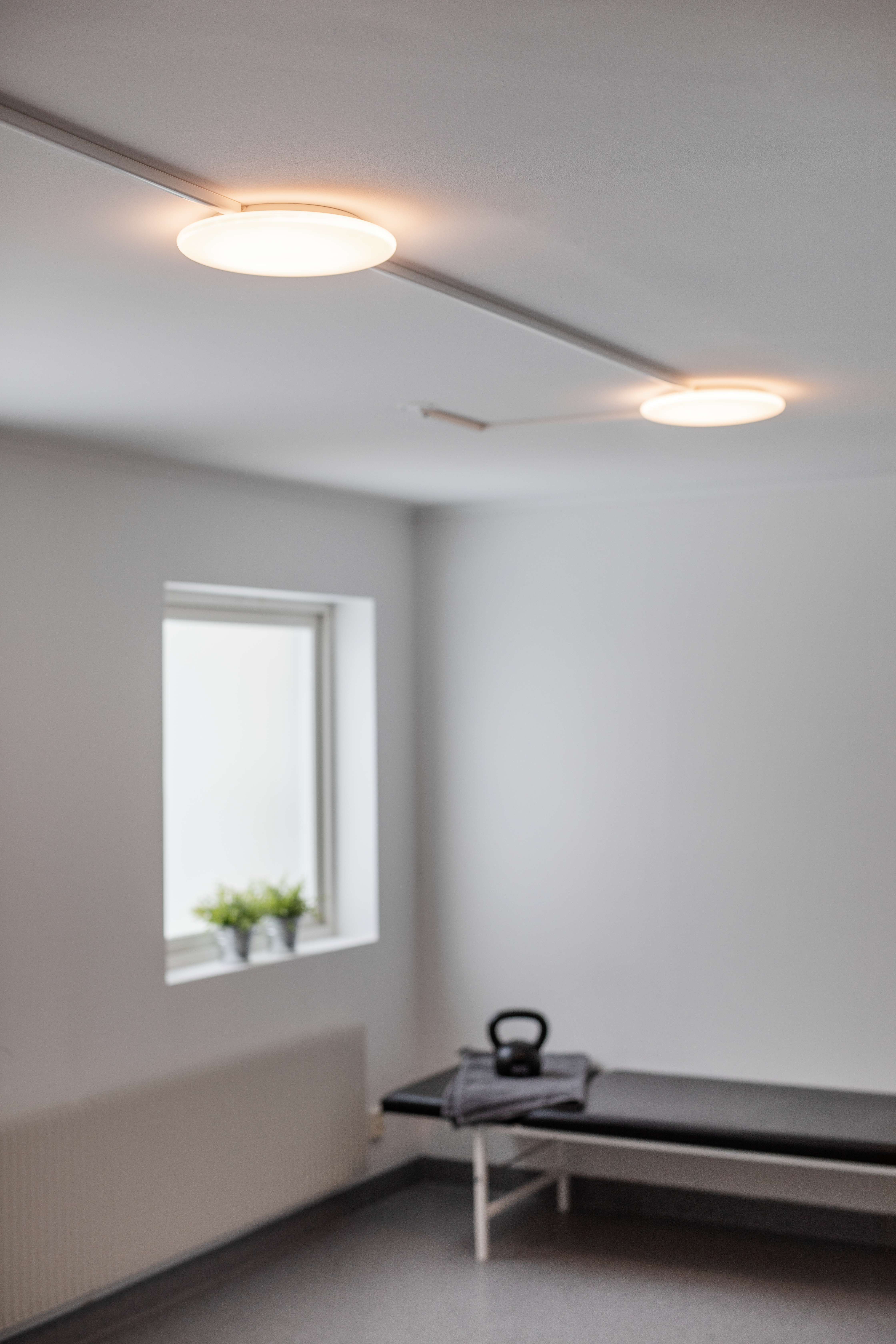 hide-a-lite Surface mounted luminaire ip44 1180lm 12w 3/4k wh dim