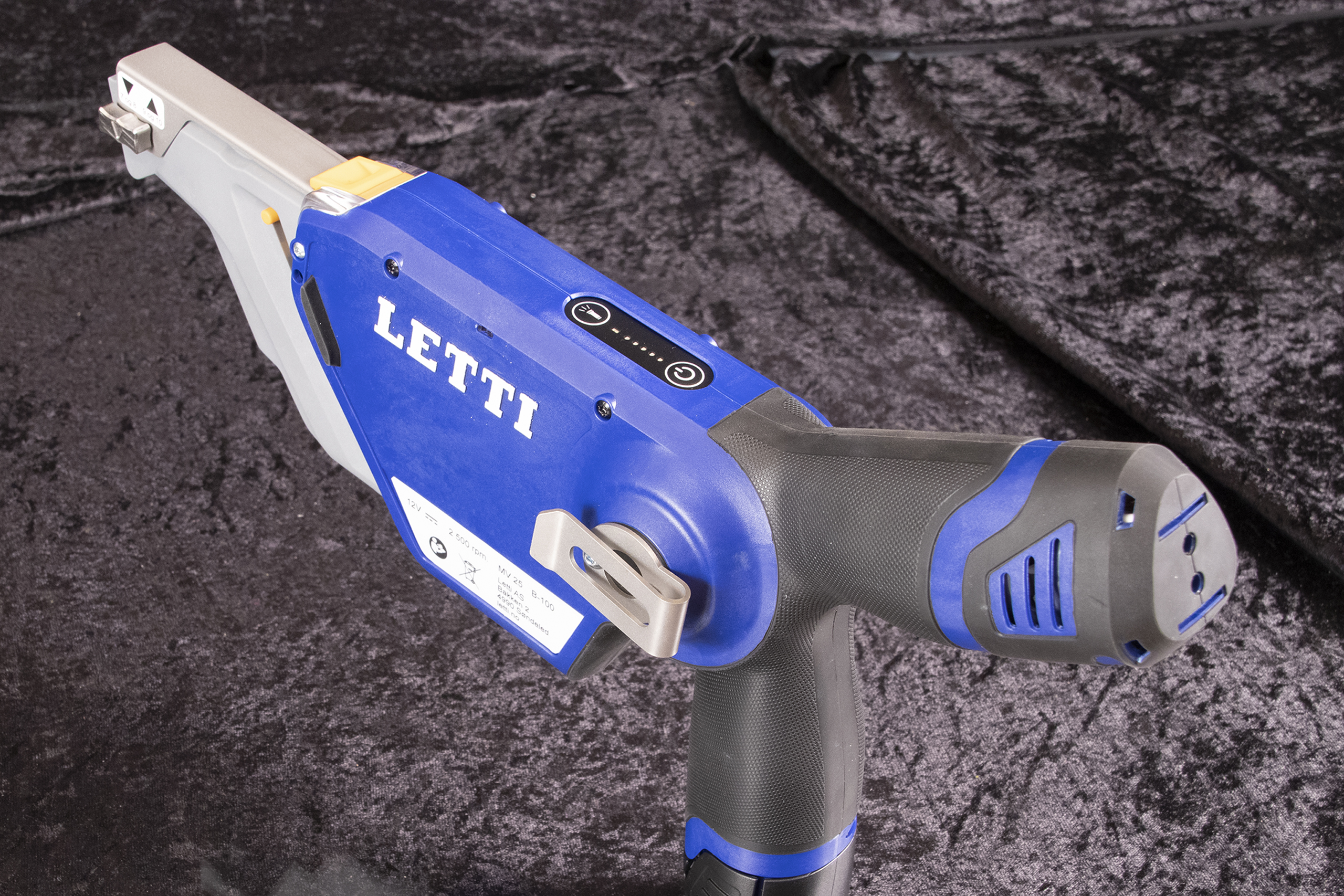 letti Letti autohammer m lader og to batterier