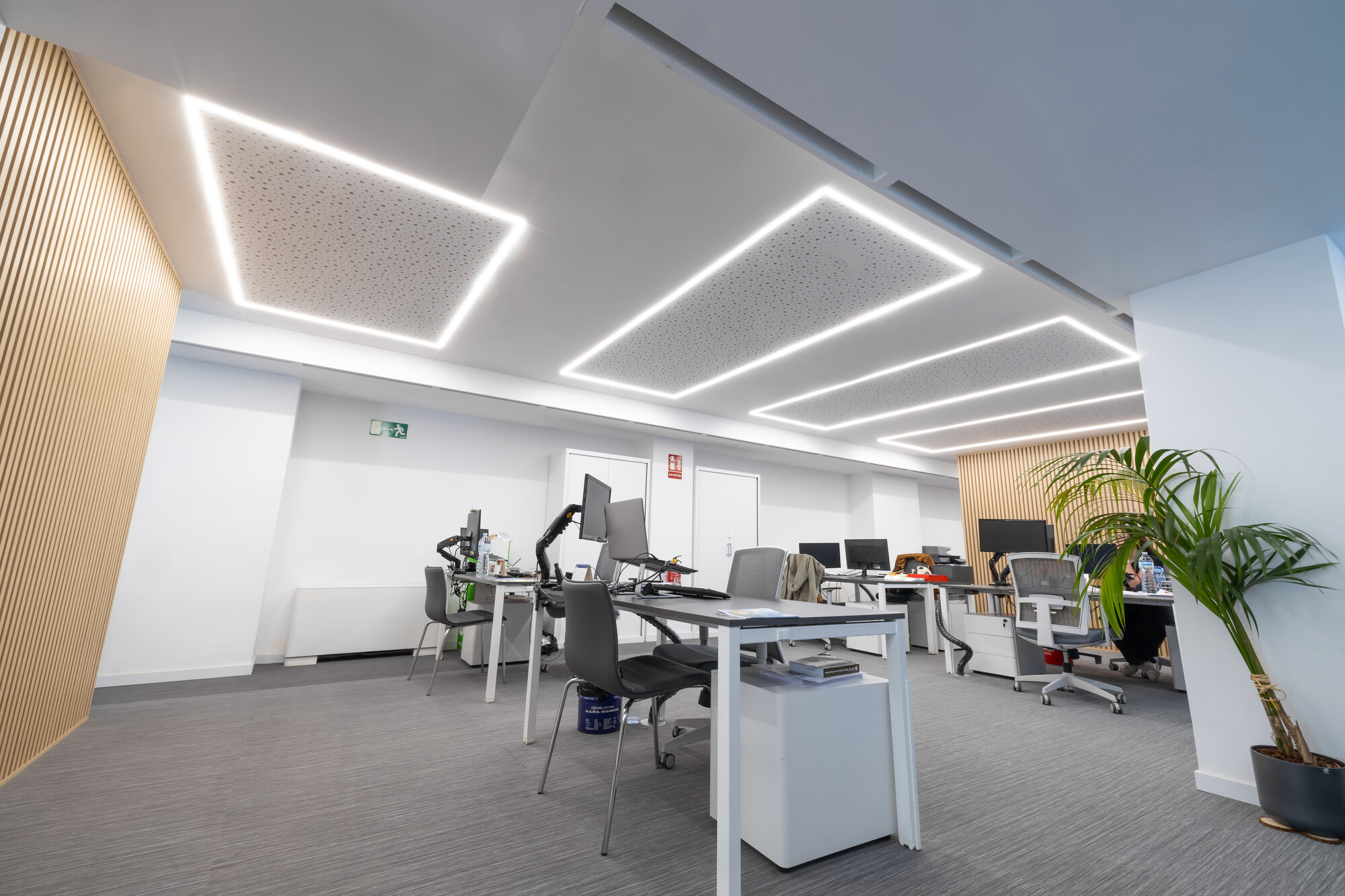 ledvance Led-valoputki t8 t8 ext 600 7,3w/830 1000lm
